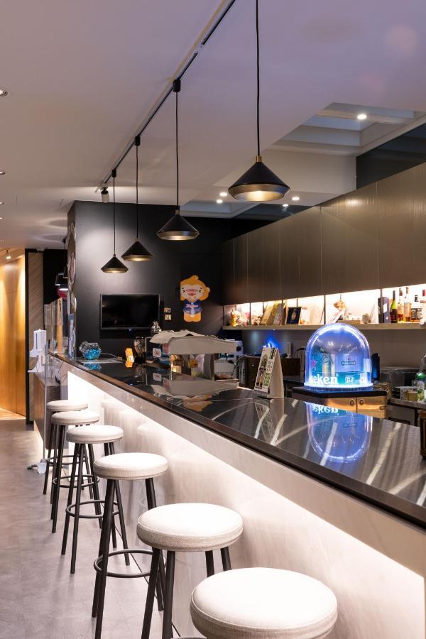Hub Hotel Zhongli Таоюань Екстер'єр фото